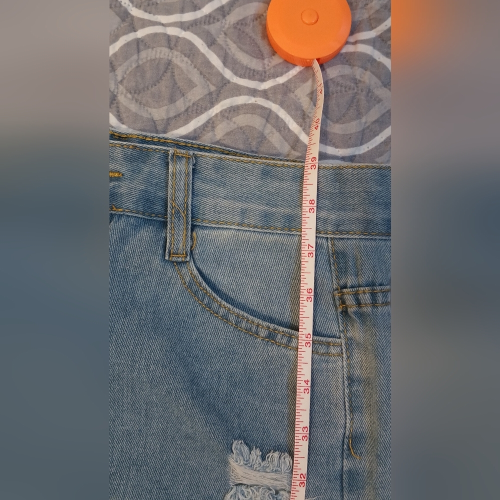 ‼️SOLD‼️***NWT*** HIGH RISE  DISTRESSED JEANS - Picture 4 of 7
